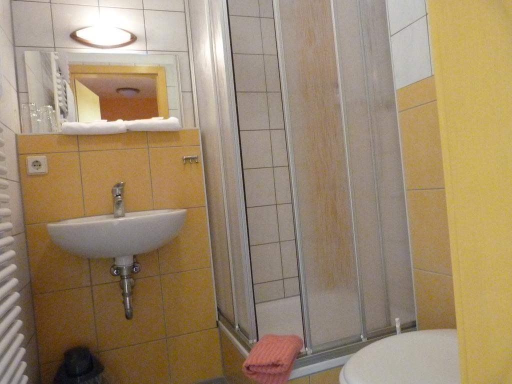 Waldhaus Colditz Garni Esterno foto